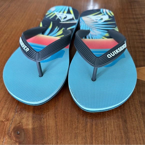 Quiksilver Kids Flip Flops. Blue/Black/Orange/Yellow. Size Big Kid 4/5. - Picture 5 of 9